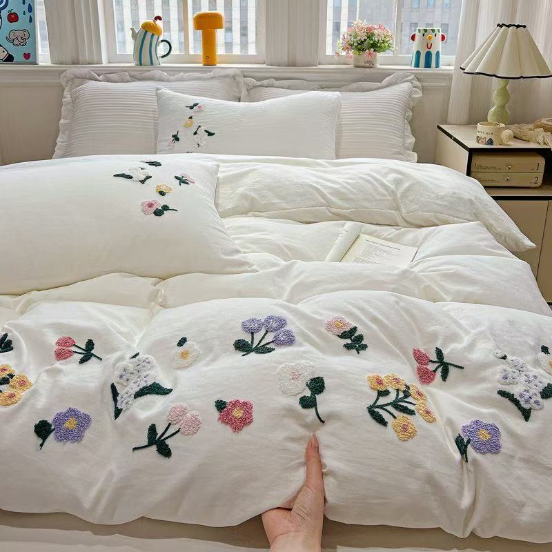 Estetik Çiçek Desenli Nakışlı  - Aesthetic Floral Duvet Cover incelemesi ve fiyatı