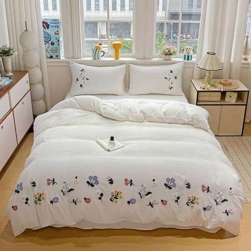 Estetik Çiçek Desenli Nakışlı  - Aesthetic Floral Duvet Cover incelemesi ve fiyatı